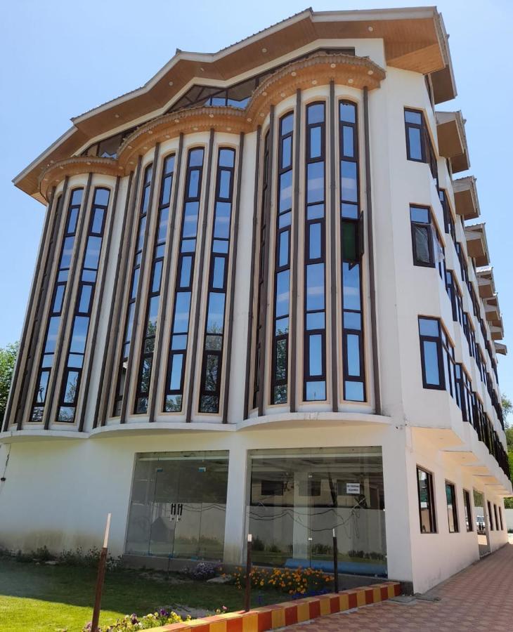 Hotel Zoon Dabb Srinagar Airport Kashmir Eksteriør bilde
