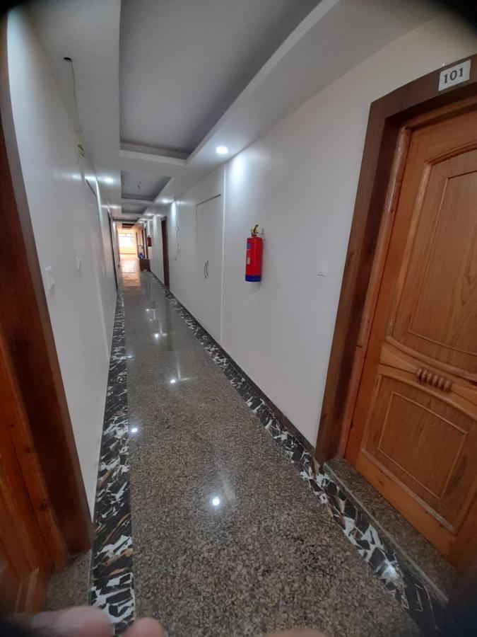 Hotel Zoon Dabb Srinagar Airport Kashmir Eksteriør bilde