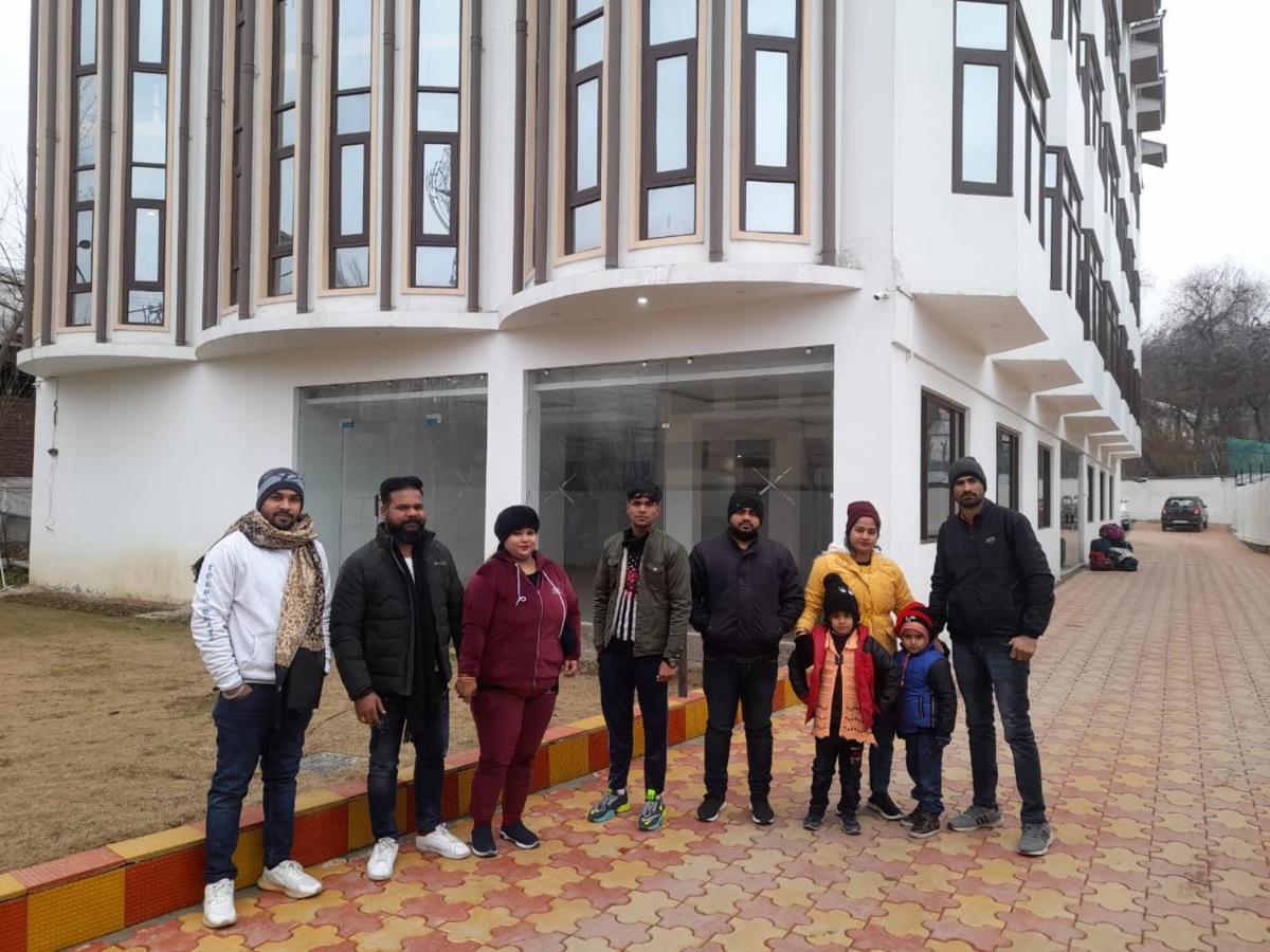 Hotel Zoon Dabb Srinagar Airport Kashmir Eksteriør bilde