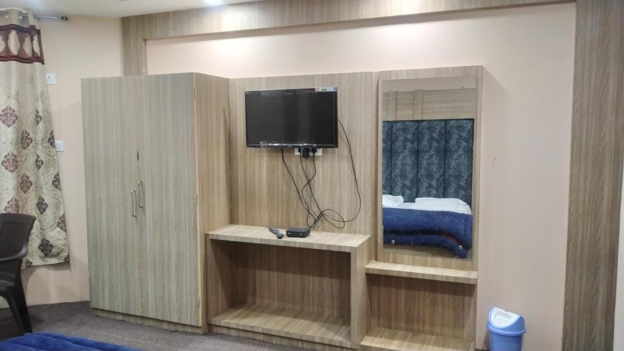 Hotel Zoon Dabb Srinagar Airport Kashmir Eksteriør bilde