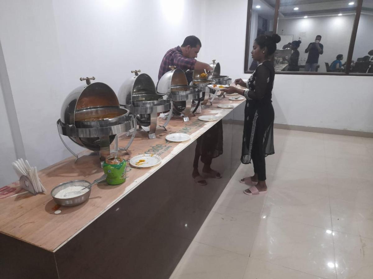 Hotel Zoon Dabb Srinagar Airport Kashmir Eksteriør bilde