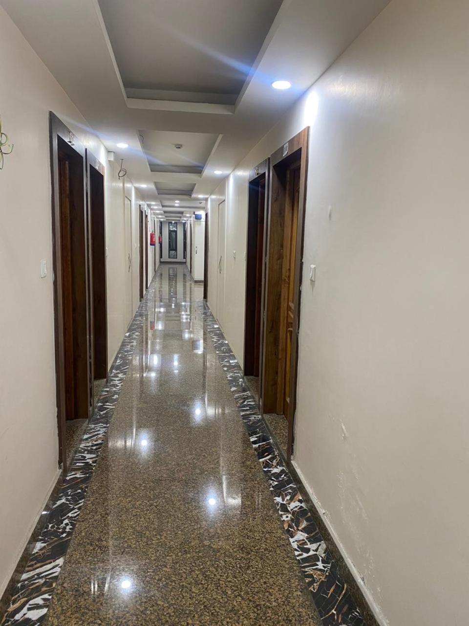 Hotel Zoon Dabb Srinagar Airport Kashmir Eksteriør bilde