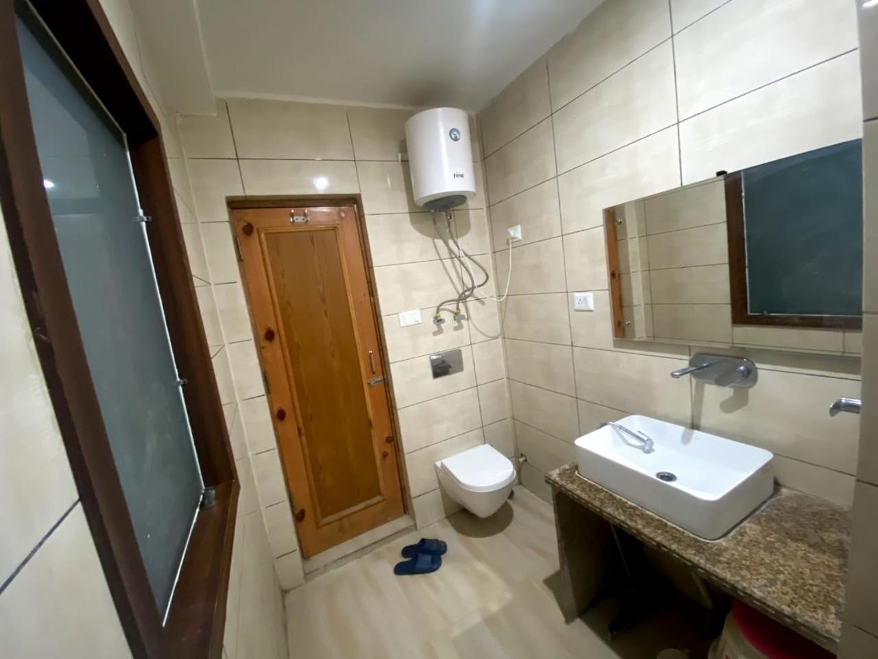 Hotel Zoon Dabb Srinagar Airport Kashmir Eksteriør bilde