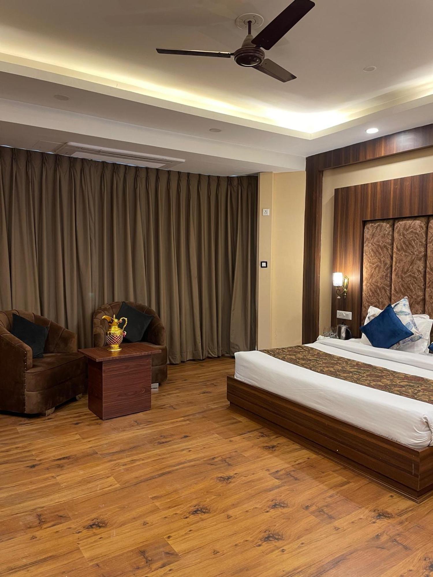 Hotel Zoon Dabb Srinagar Airport Kashmir Eksteriør bilde