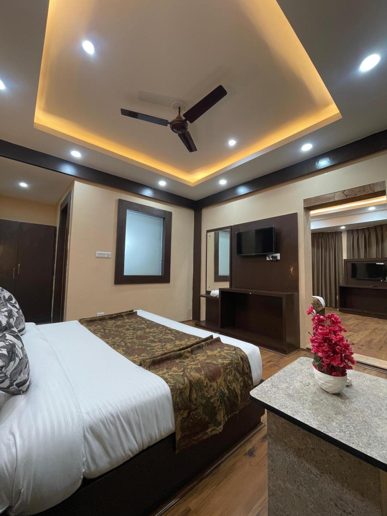 Hotel Zoon Dabb Srinagar Airport Kashmir Eksteriør bilde