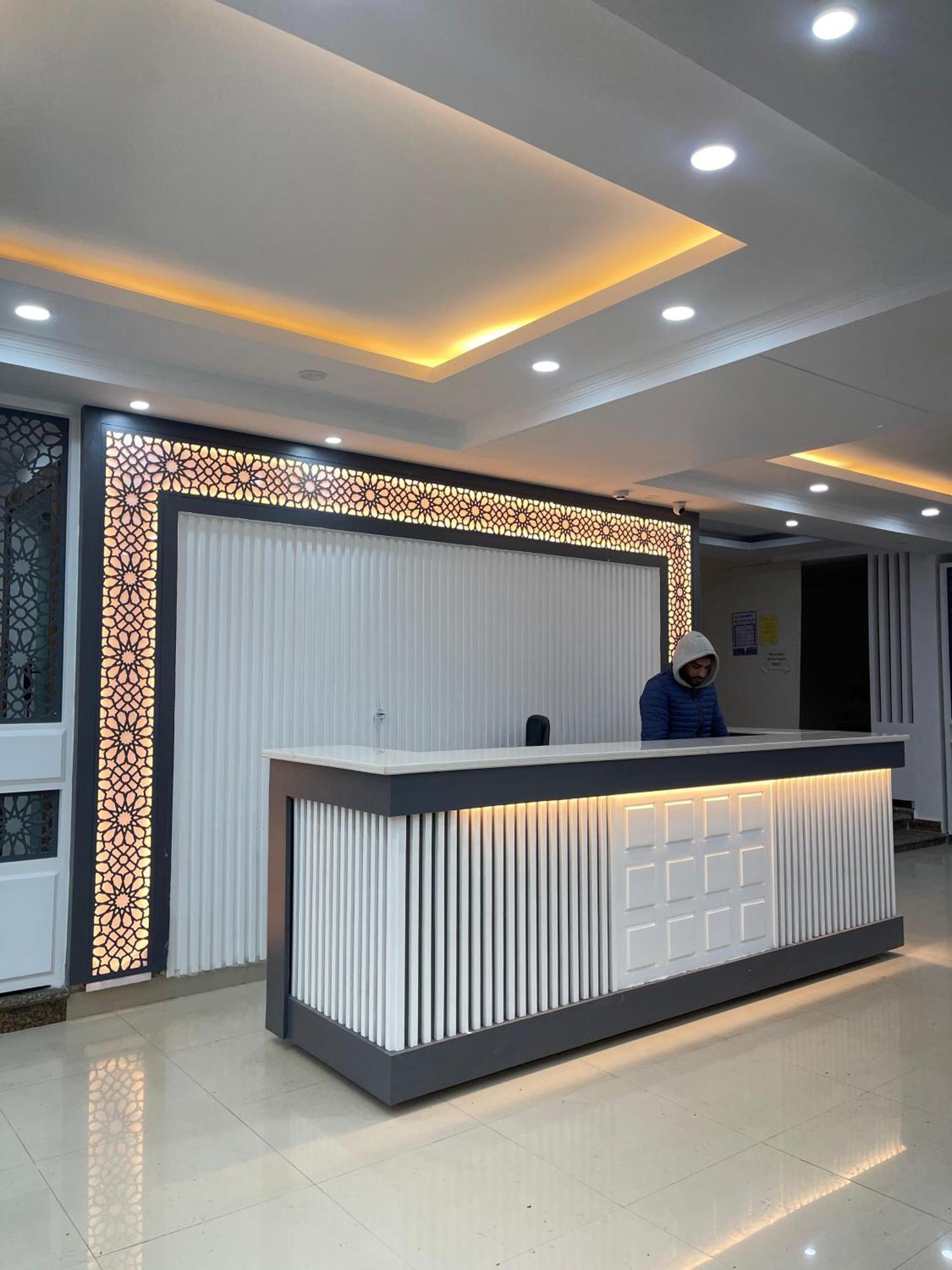 Hotel Zoon Dabb Srinagar Airport Kashmir Eksteriør bilde