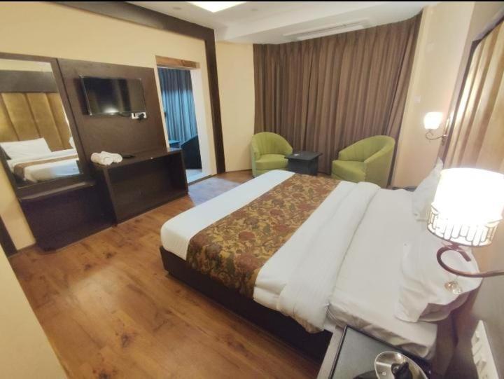 Hotel Zoon Dabb Srinagar Airport Kashmir Eksteriør bilde